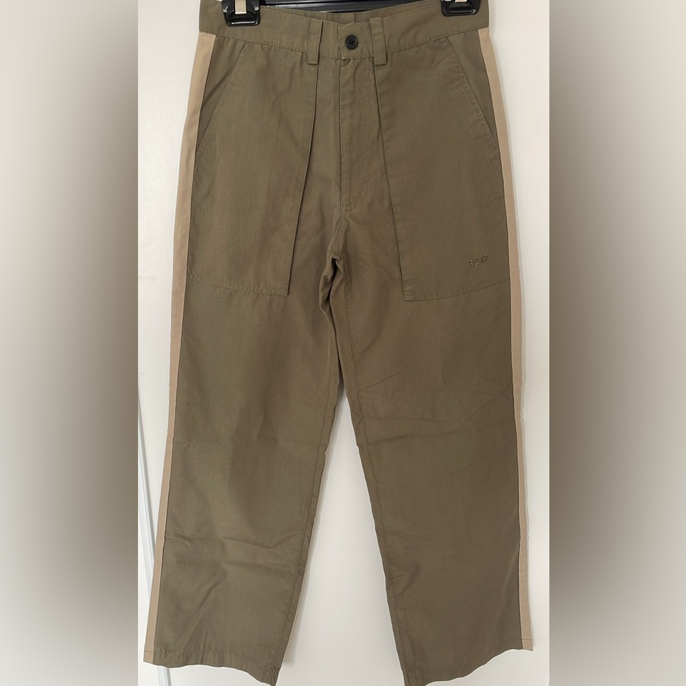 Women’s Khaki Pants
